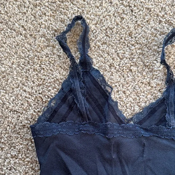 OG Hollister Navy Blue Lace Trim Tank Top - Picture 7 of 8